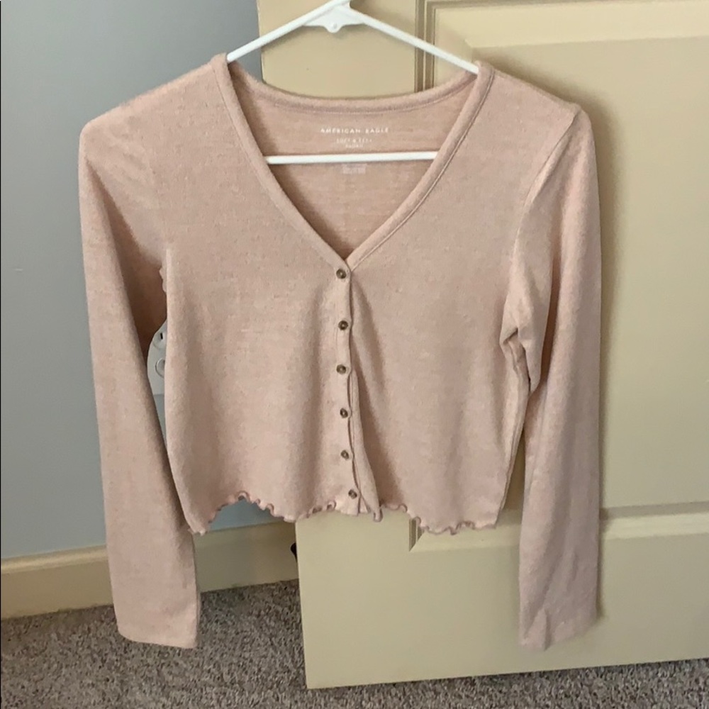 American Eagle Soft and Sexy Cropped Button Up Top